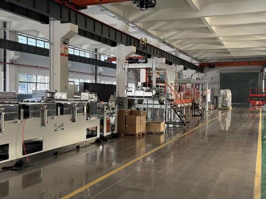 Mua Máy đùn trục vít đôi tiết kiệm năng lượng dung lượng cao để sản xuất tấm PET với vật liệu tái chế 100% online manufacture