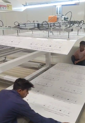 mua Đường dẫn đẩy tấm trang trí PETG với công suất sản xuất 850kg / h, phạm vi độ dày 4 * 8foot * 1mm và cấu trúc ABA online manufacture