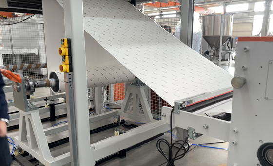 Mua Đường dẫn đẩy tấm trang trí PETG với sản lượng 600KG / H, phạm vi độ dày 0,2-2mm và cấu trúc ba lớp GAG online manufacture