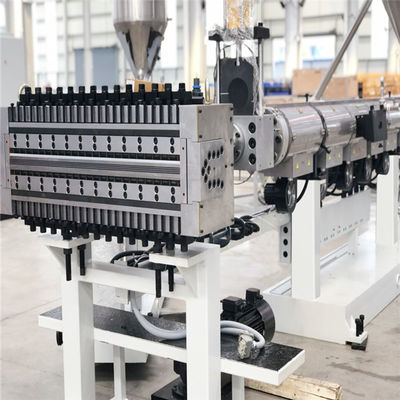 Máy làm tấm rỗng PP Dây chuyền ép đùn tấm rỗng PE Đùn hồ sơ rỗng